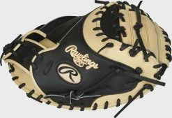 Rawlings 2021 Heart Of The Hide 34-Inch Catcher's Mitt, Yadier Molina Pattern